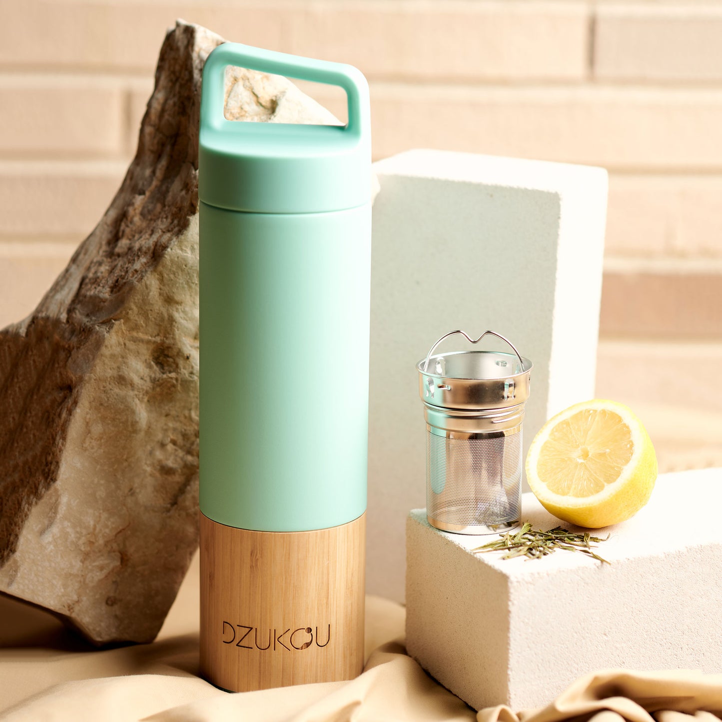 Saint Elias – Bouteille Isotherme Menthe et Bambou